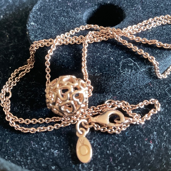 Pandora rose gold necklace ball of hearts - Picture 4 of 5